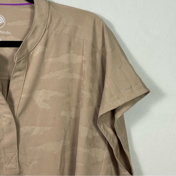 Healing Hands Tan Short Sleeve Scrub Top Women’s 2X - Picture 4 of 5